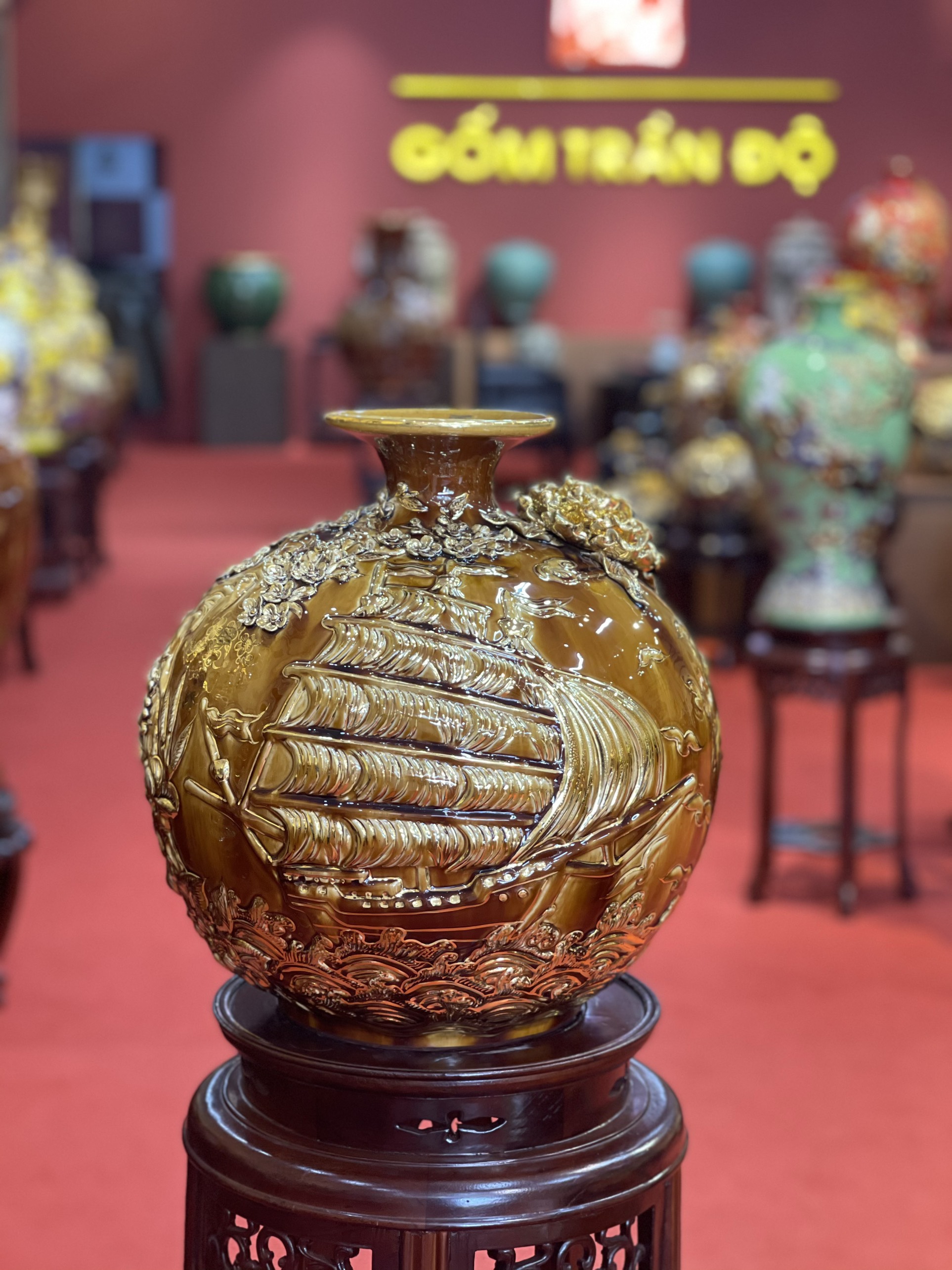 Bình tài lộc Men hoàng thổ 